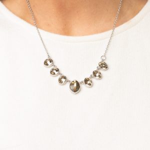 Material Girl Glamour - Brown Necklace (OS) - B:A1