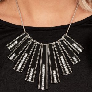FAN-tastically Deco - Black Necklace (OS)