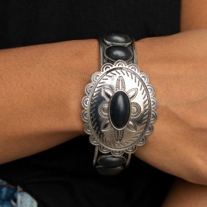 Canyon Heirloom - Black Bracelet (OS) - B:A2