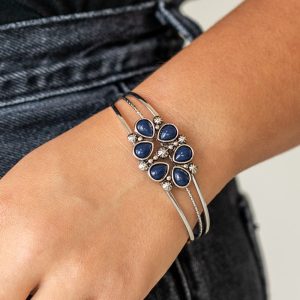 Taj Mahal Meadow - Blue Bracelet (OS) - B:A2