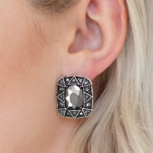 Young Money - Silver Earring (OS) - B:A4