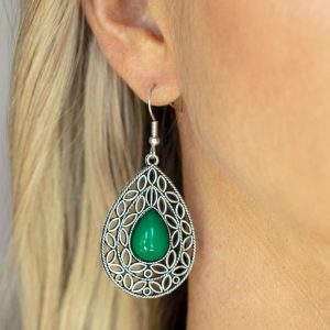 Fanciful Droplets - Green Earring (OS) - B:A4