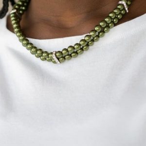 Put On Your Party Dress - Green Pearls Choker Necklace (OS) - B:A6