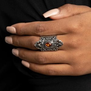 Perennial Posh - Brown Ring (OS) - B:A3