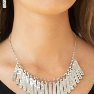 Metallic Muse - Silver Necklace (OS)