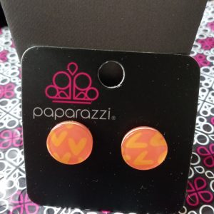Starlet Shimmer V-Shaped Pattern - Orange & Coral Earring (OS)