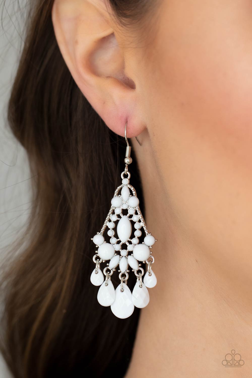 STAYCATION Home - White Earring (OS) - B:A4