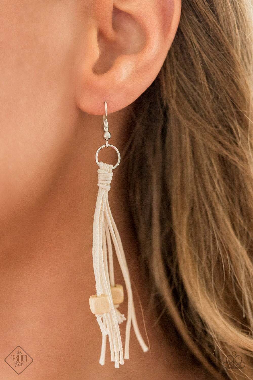 Macrame Majesty - white Necklace (OS) - B:A6 - Image 3